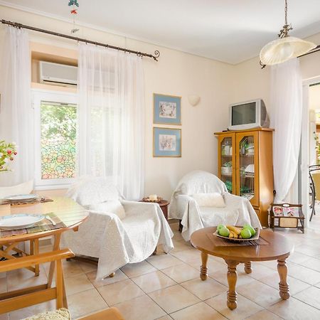 Villa Aliki บาร์บาตี ภายนอก รูปภาพ